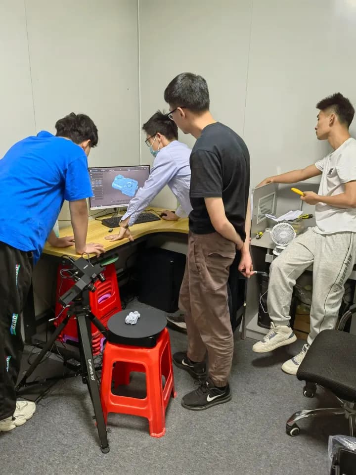 扫描与建模现场，工程实拍