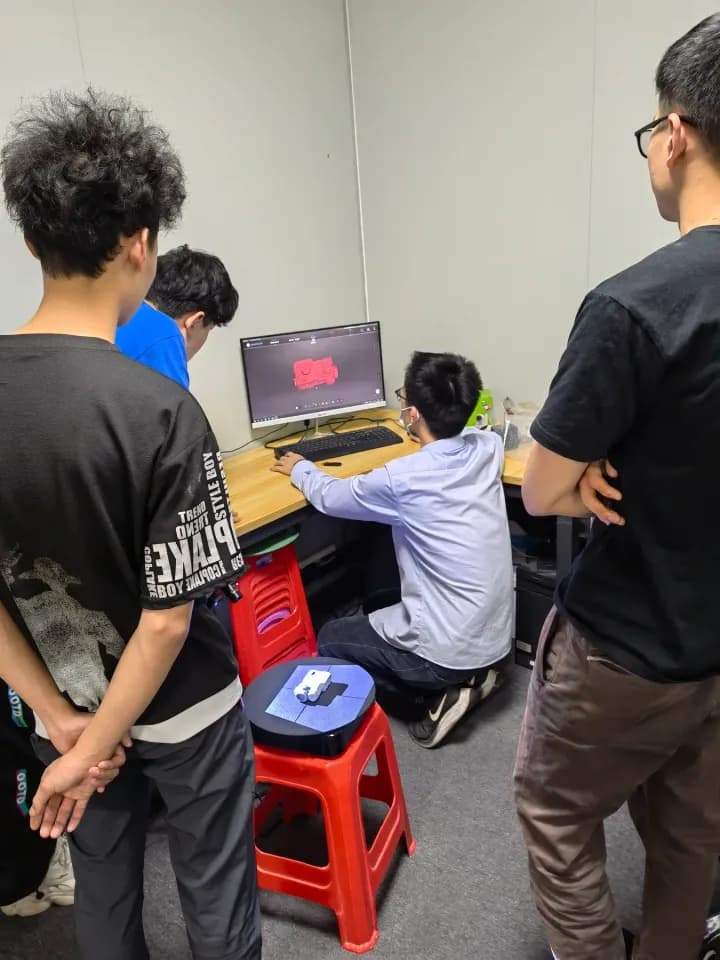 扫描与建模现场，工程实拍