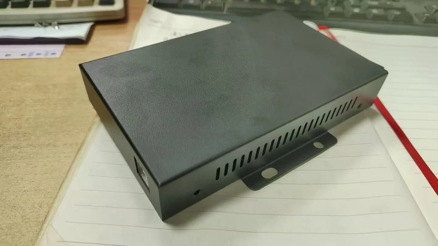 小型散热机箱，五金加工实拍
